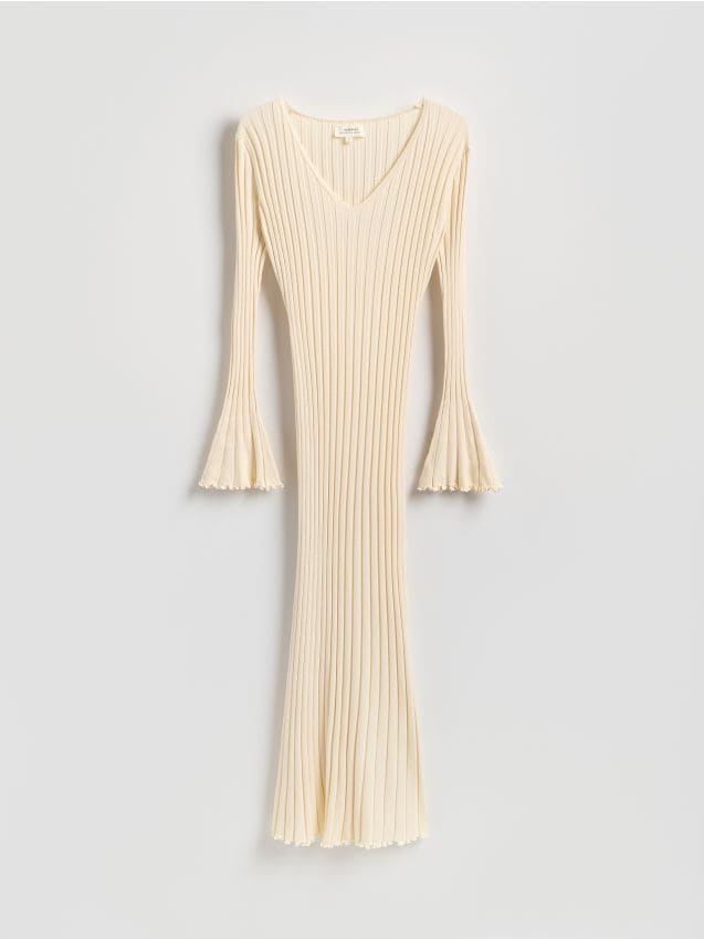 Reserved - Prążkowana sukienka z wiskozy - beżowy