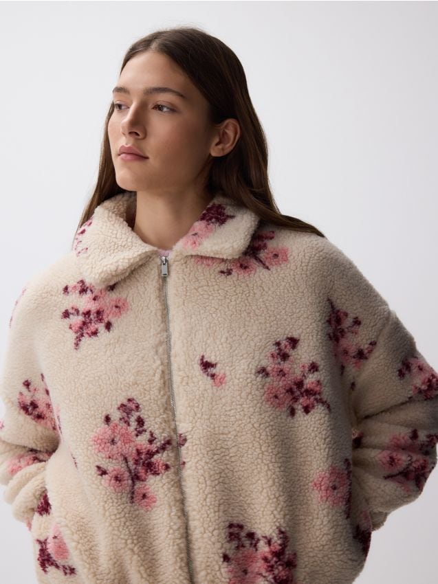 Reserved - Miękka bluza z kołnierzykiem - kremowy