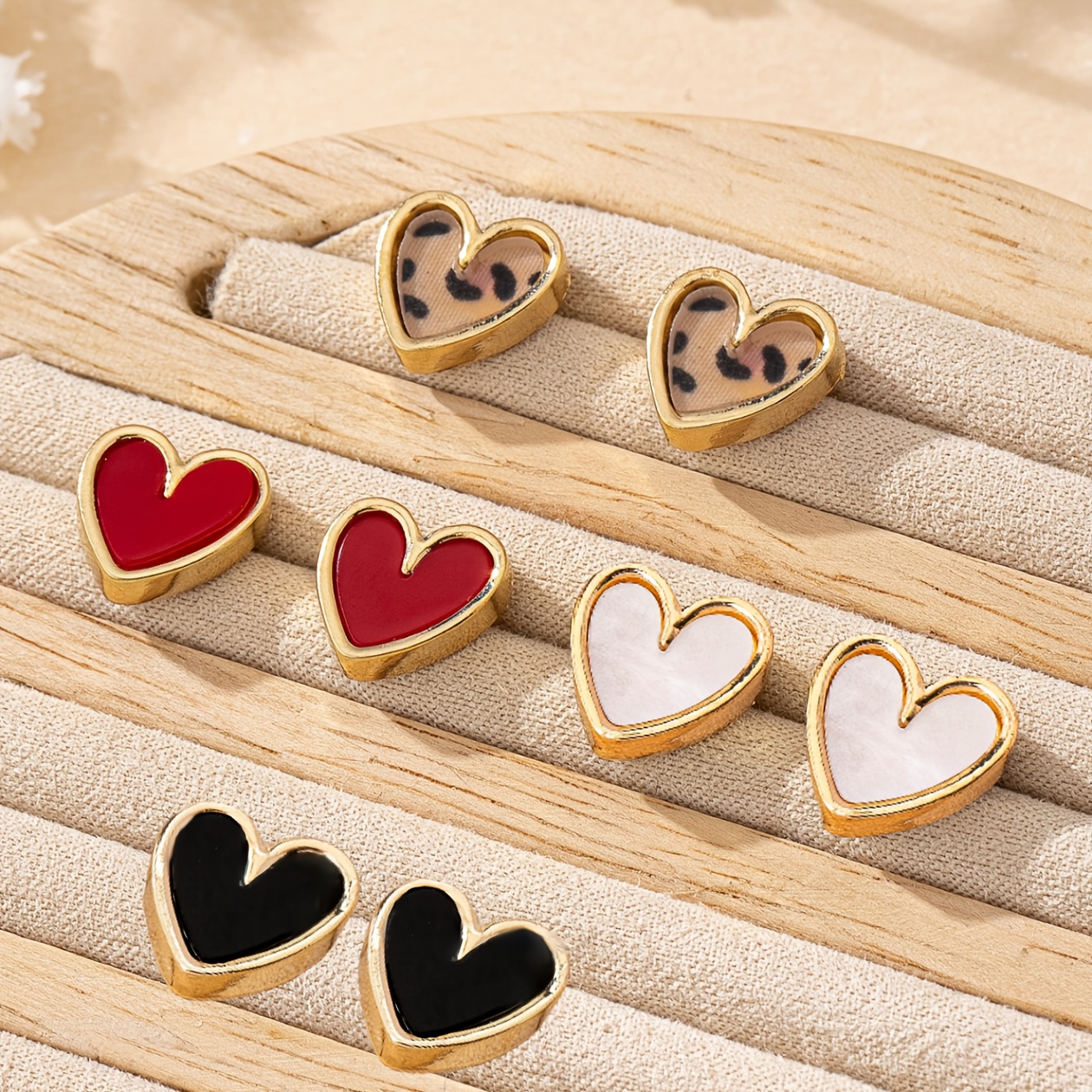 TEMU Zestaw Czterech Par Prostych, Delikatnych i Kompaktowych Kolczyków w Kształcie dla Kobiet, Idealnych na Walentynki i Codzienne Noszenie