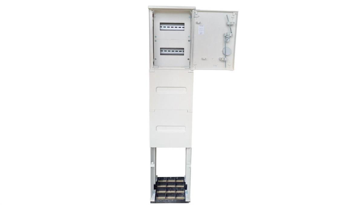 RT 26x40 TH/F Obudowa termoutwardzalna z fundamentem 26x40 2x8 modułów IP 44 rozdzielnia elektryczna złącze kablowe