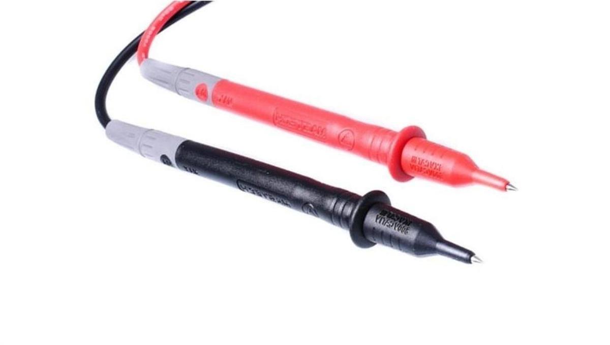 Kable przewody pomiarowe do miernika (wtyk kątowy typu BANAN) 2x 1m czarny + czerwony Mastech T-3030