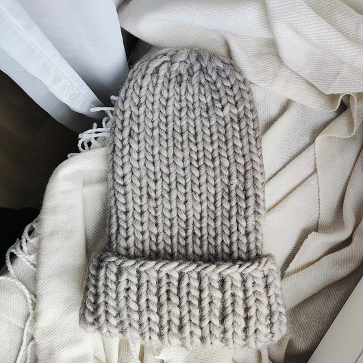 Wełniana czapka na drutach WOOLLY szara