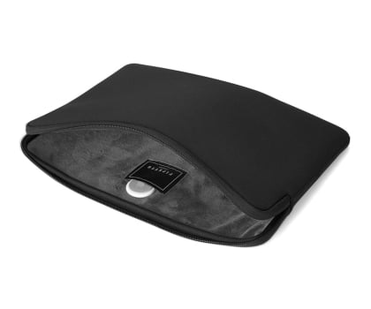 Pipetto Classic Fit Sleeve MacBook Air 15 black P069-144-AB