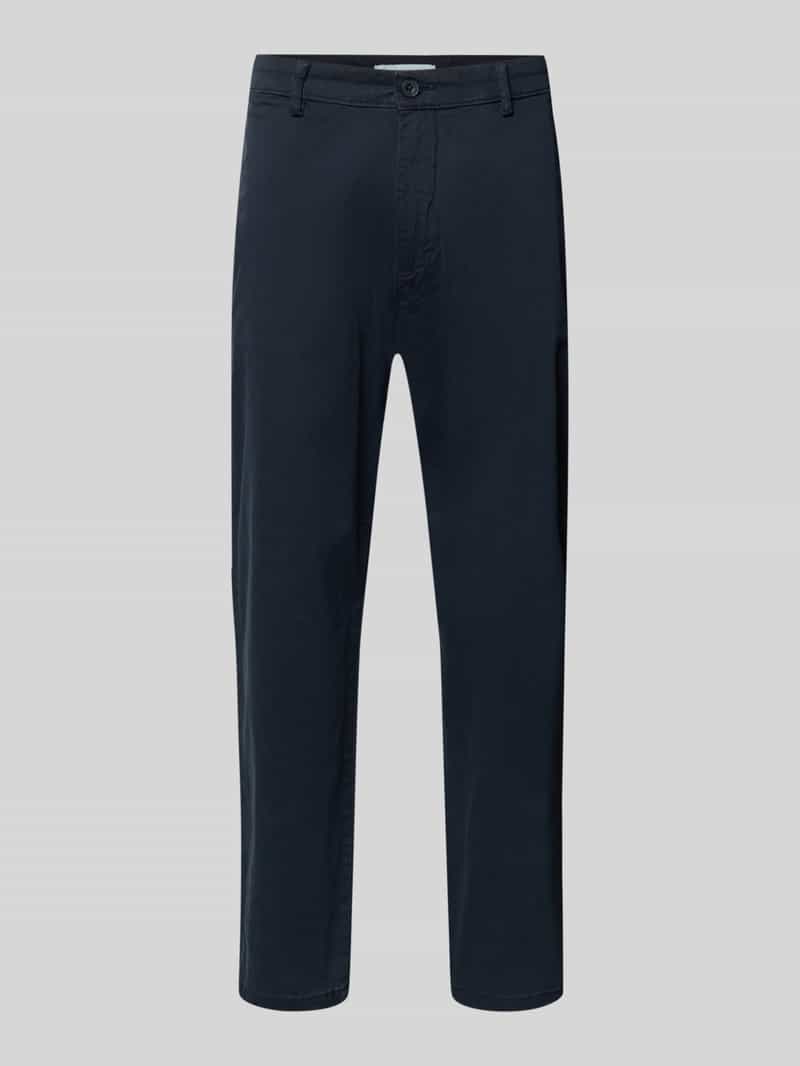 Spodnie materiałowe z kieszeniami z tyłu