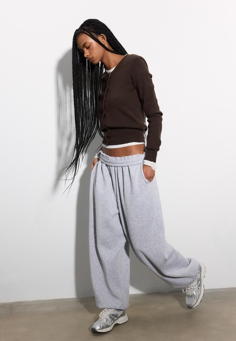 Stradivarius Dzianinowy żakiet na guziki Brązowy S