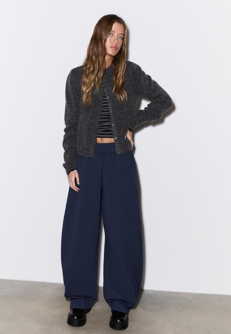 Stradivarius Spodnie jogger barrel Morski M