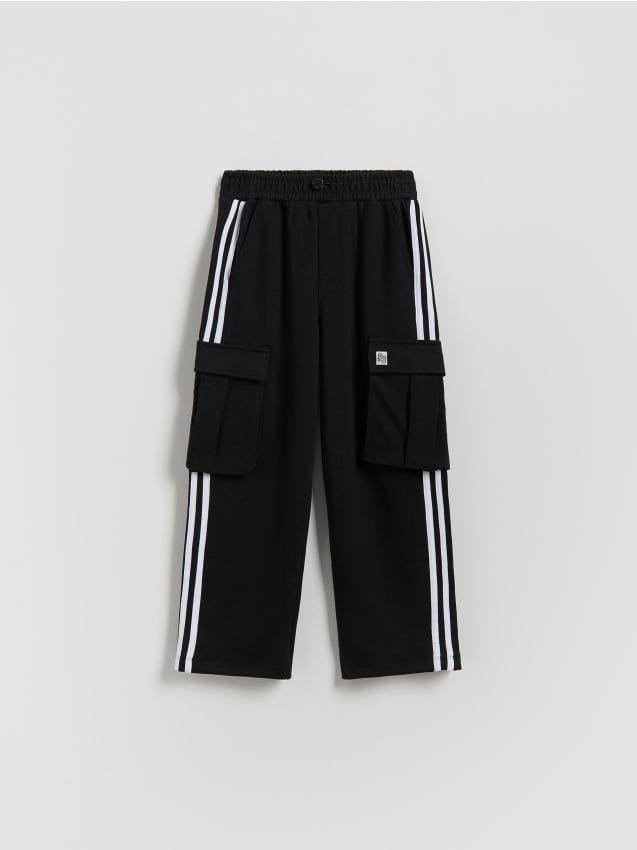 Reserved - Spodnie cargo z lampasami - czarny
