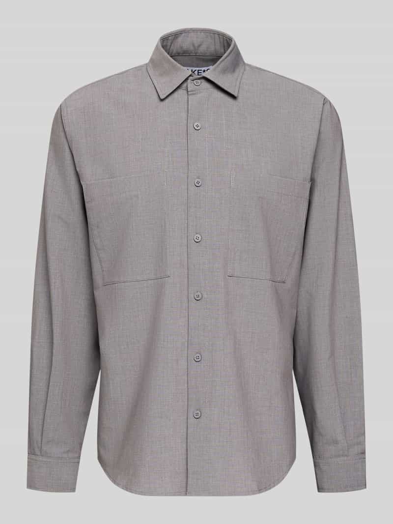 Koszula casualowa o kroju regular fit z dodatkiem wiskozy