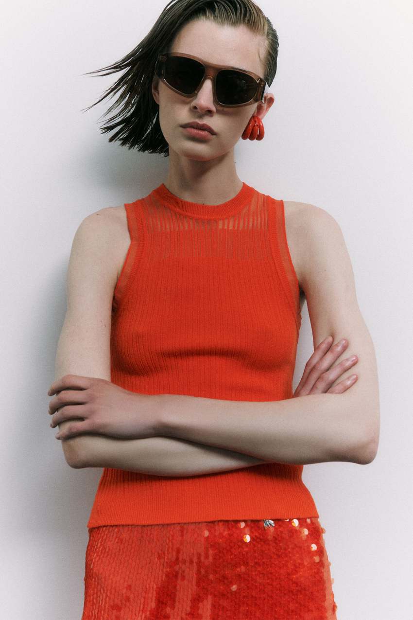 Prześwitujący dzianinowy podkoszulek