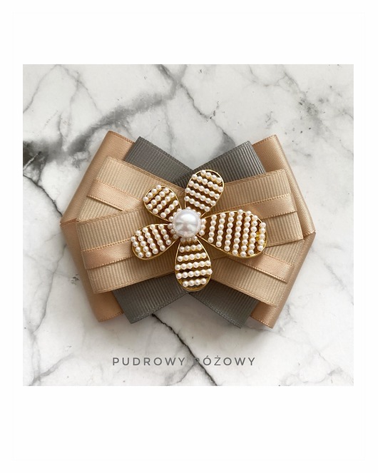 Brosza z Perłowym Kwiatem z drobniutkimi perełkami NEW