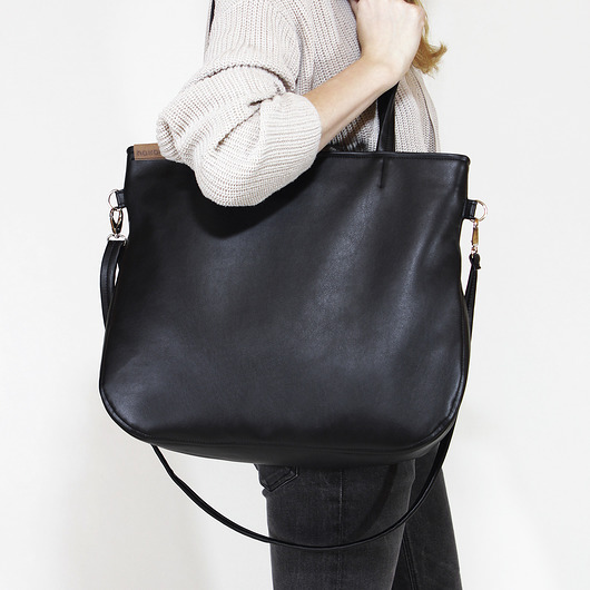 Pacco bag torebka czarna na zamek miejska vegan