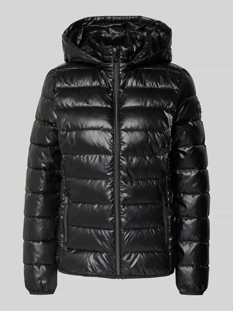 Kurtka pikowana w kroju regular fit z kapturem