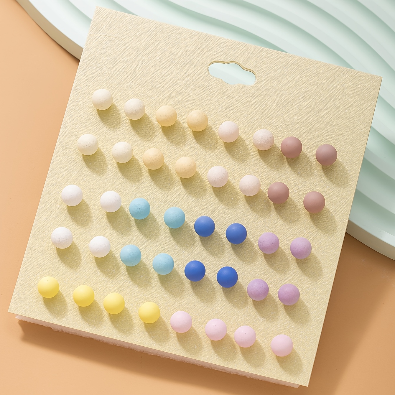 TEMU 1 Zestaw 20 Par Modnych, Unikalnych, Uroczych, Świeżych, Eleganckich i Łatwych do Użytku Damskich Okrągłych Kolorowych Kolczyków Sztyftów,