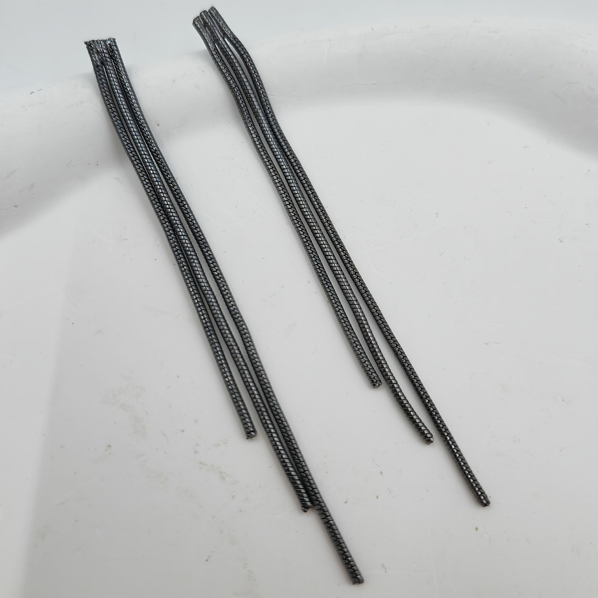 TEMU Długie Kolczyki Sztyfty - Minimalistyczne Eleganckie Długie Liniowe Kolczyki, Czarny , Codzienne Noszenie i Warstwowanie, Całoroczne Uniwersalne