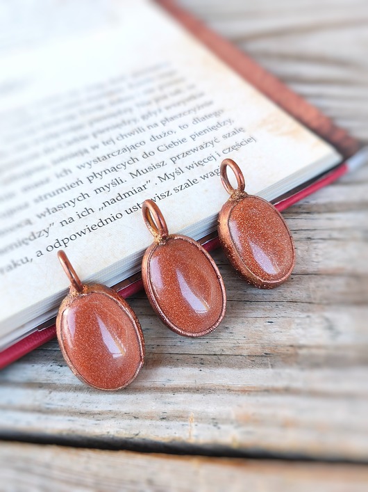 Miedziany Wisior Blask Tysiąca Słońc - Piasek Pustyni i Miedź