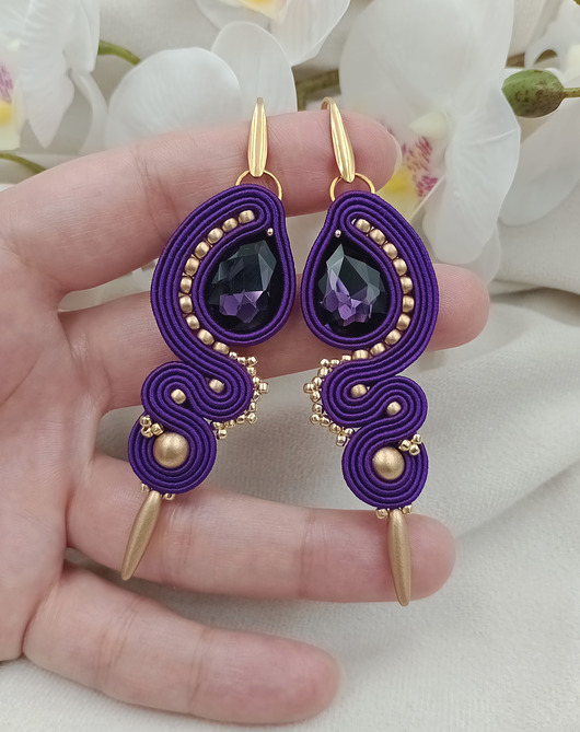 Długie kolczyki sutasz na wesele, fioletowe kolczyki