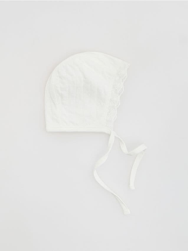 Reserved - Bawełniana czapka z wiązaniem - złamana biel