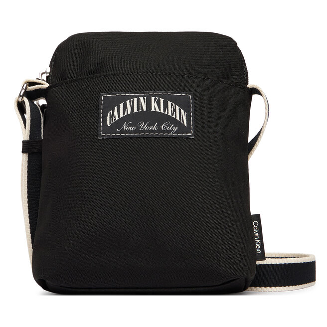 Saszetka Calvin Klein Graphic Capsule Reporter LV04D3346G Czarny