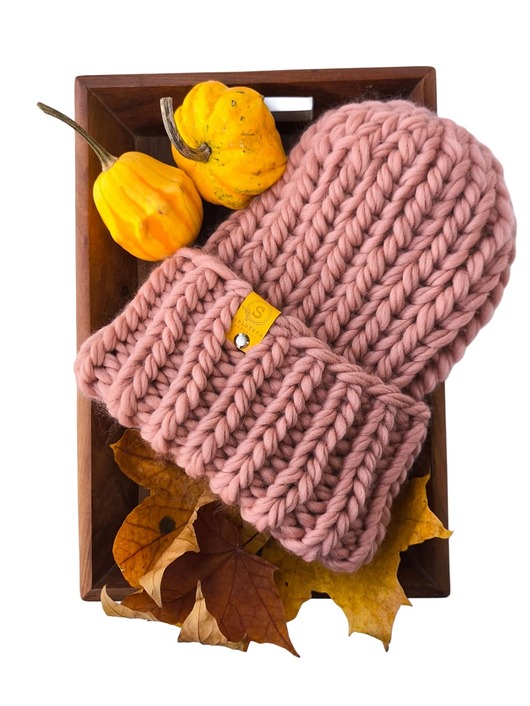 Wełniana czapka zimowa peruvian WOOLY retro róż