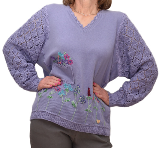 Fioletowy sweter z kaszmiru z haftami i ażurowymi rękawami XL/XXL