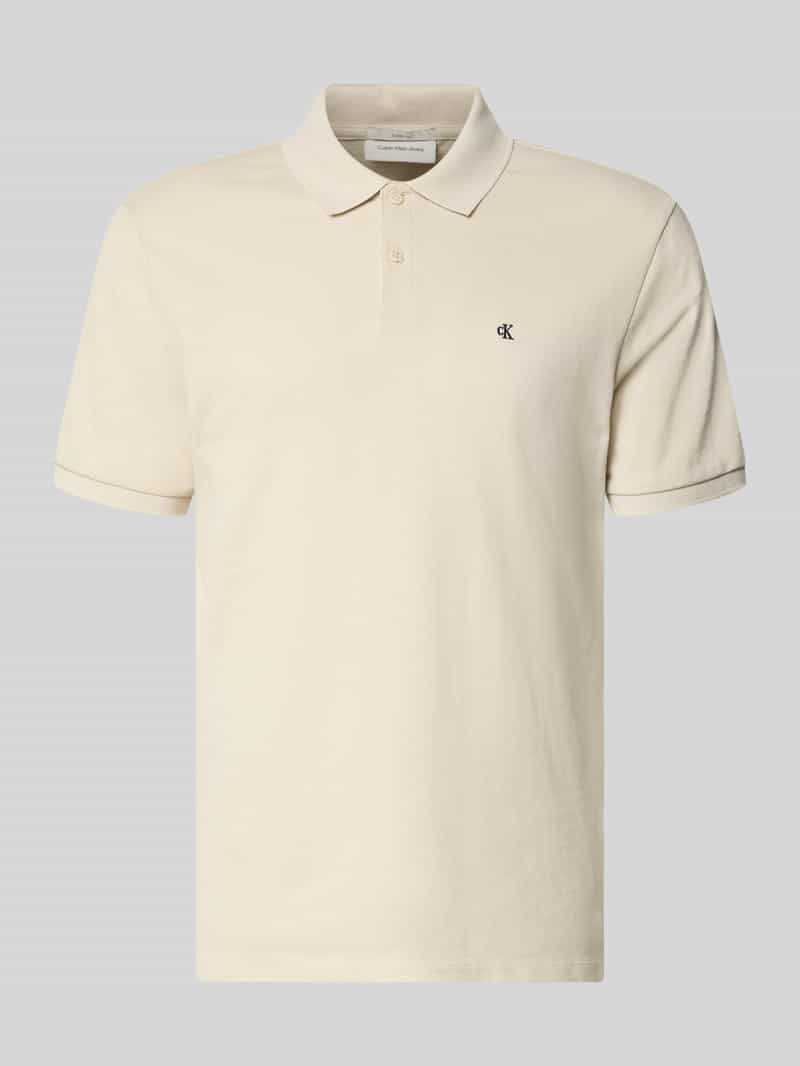 Koszulka polo o kroju straight fit z wyhaftowanym logo