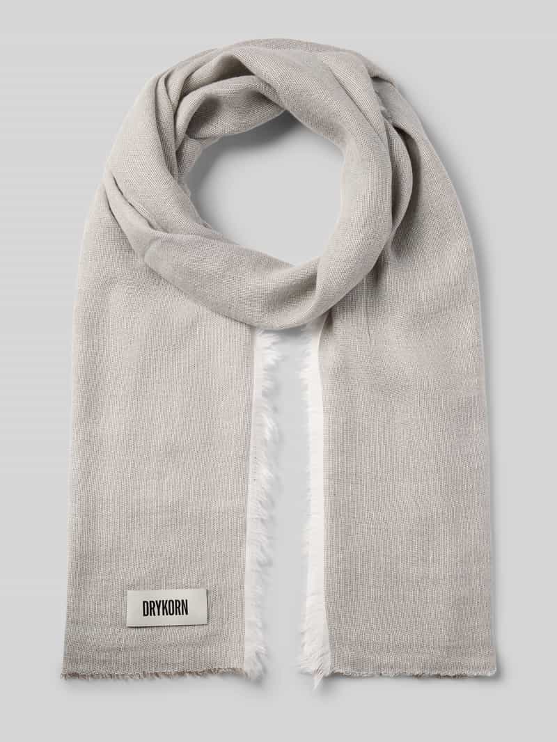 Szal z detalem z logo i frędzlami model ‘PLINA’