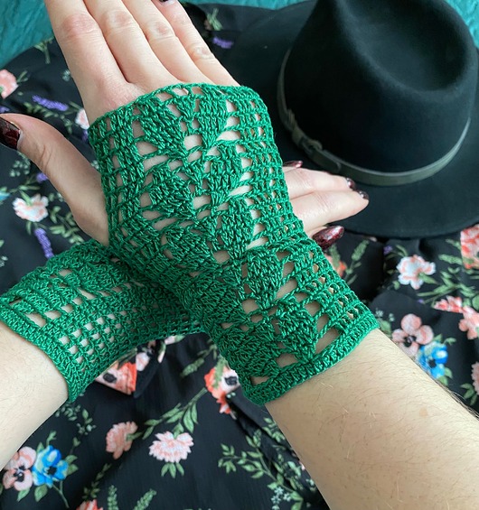 Mitenki koronkowe zielone motyw roślinny
