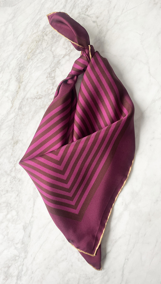 Apaszka jedwabna Burgundy 68x68 ręcznie rolowana