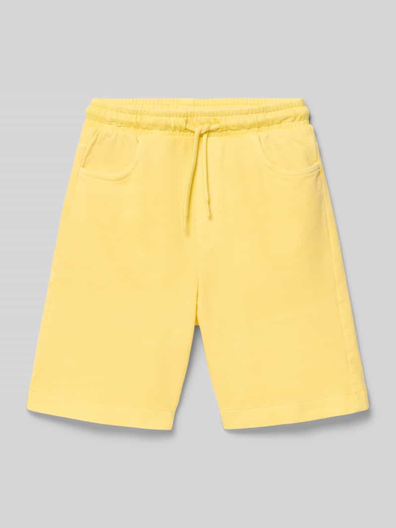 Szorty z elastycznym pasem i wpuszczanymi kieszeniami