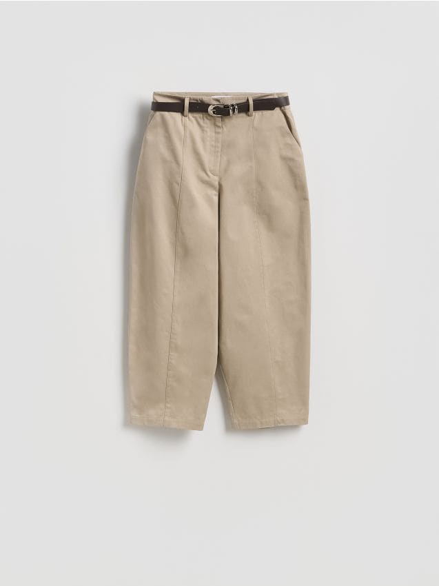 Reserved - Bawełniane spodnie z paskiem - beżowy