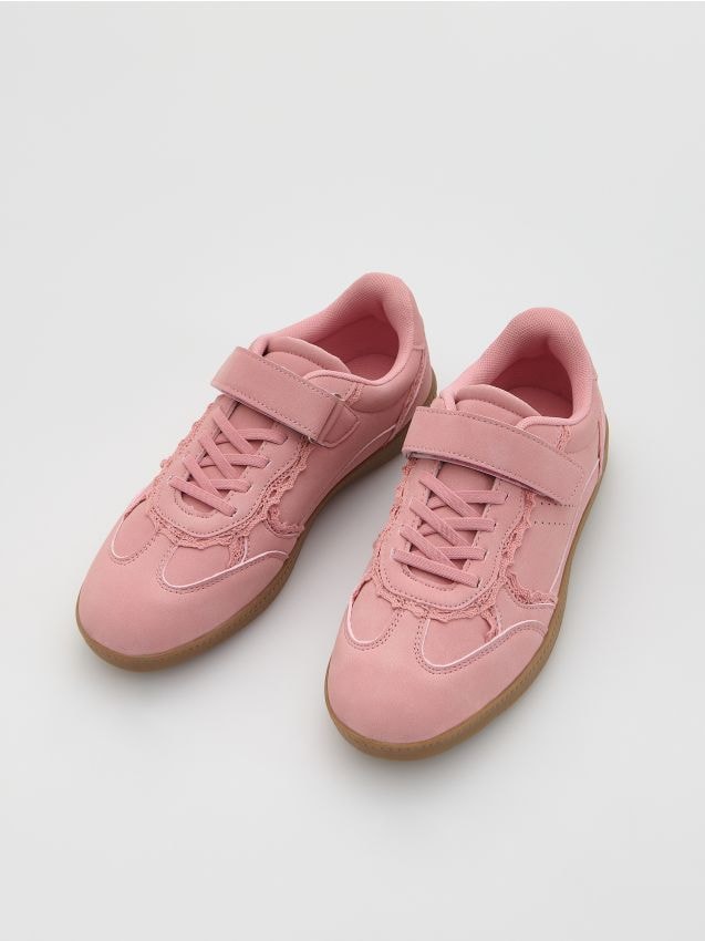 Reserved - Trampki z imitacji zamszu - różowy