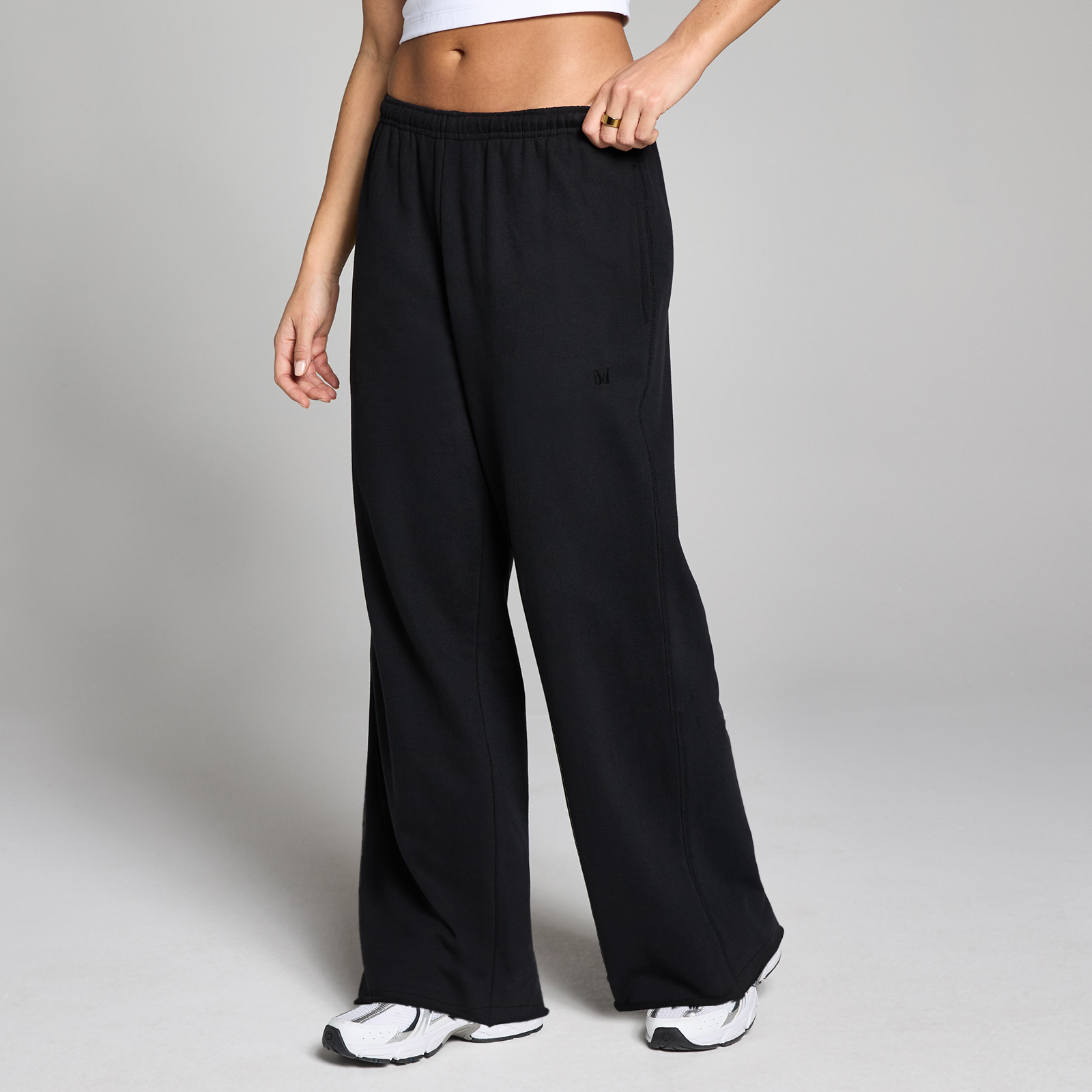 Damskie Spodnie Dresowe Lifestyle Straight Leg MP - Prany Czarny - M