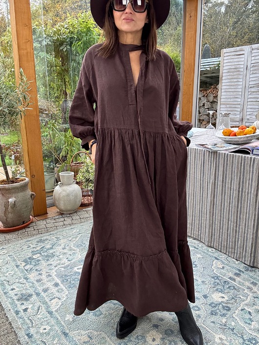 Lniana sukienka Deia w kolorze brązowym