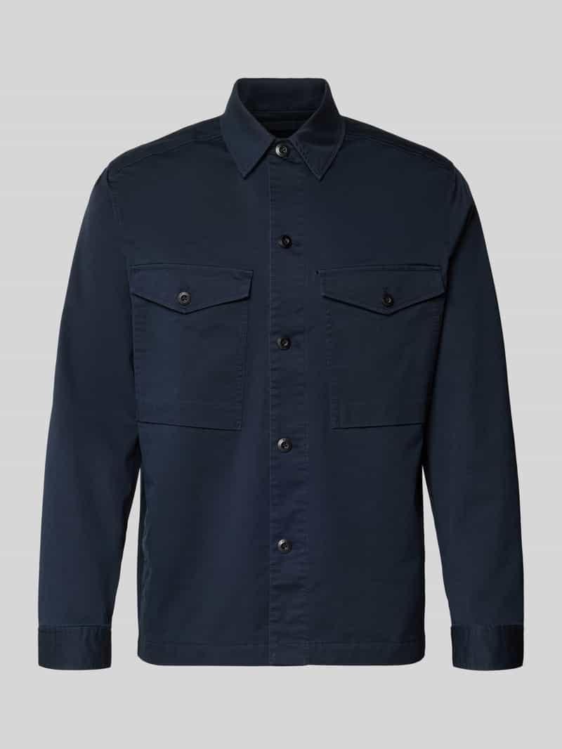 Kurtka koszulowa o kroju regular fit z kieszeniami na piersi