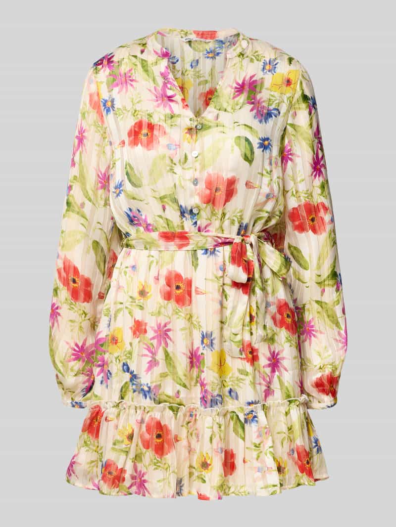 Sukienka casualowa taliowana z detalami z efektownej przędzy model ‘AVERY’