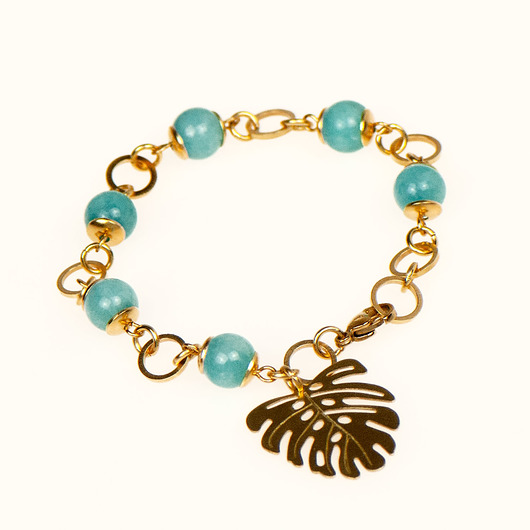 Jadeitowa bransoletka z pozłacanym wykończeniem