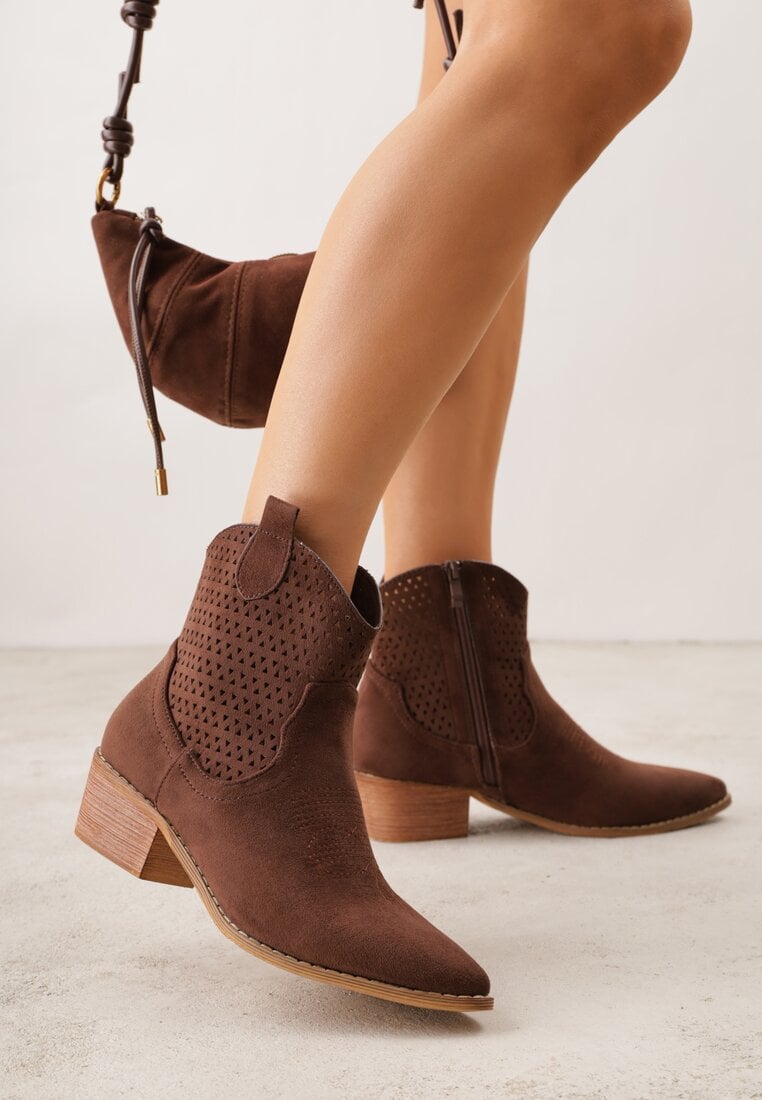 Brązowe Botki Kowbojki Vices na Słupku z Ażurową Cholewką Elfedi