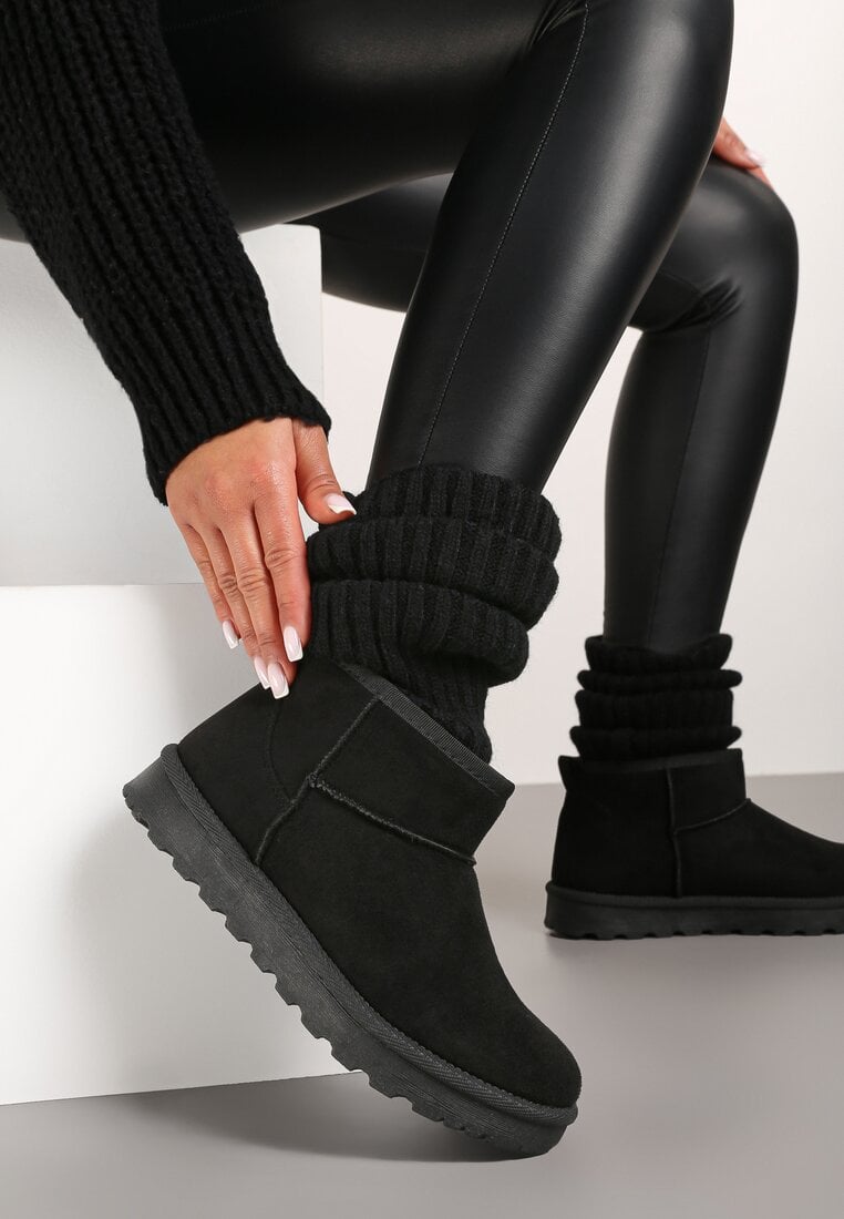 Czarne Casualowe Ocieplane Śniegowce na Płaskiej Podeszwie Emelunetta