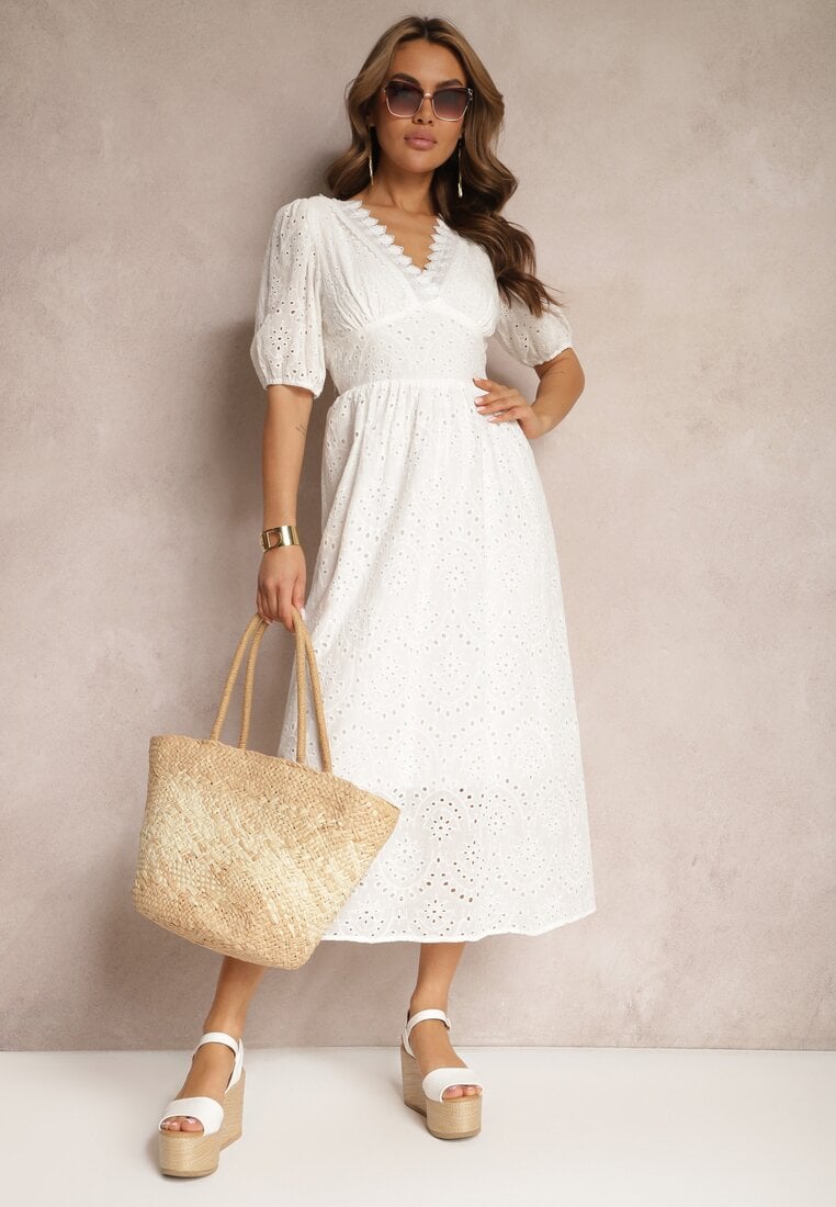 Biała Sukienka z Bawełny o Haftowanym Wykończeniu z Gumką w Talii Lomeda