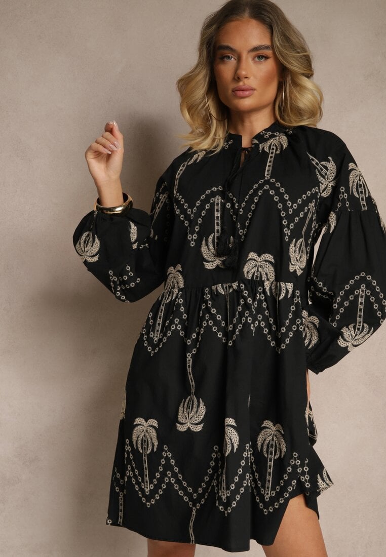 Czarna Bawełniana Sukienka Ozdobiona Palmowym Haftem Sarlio