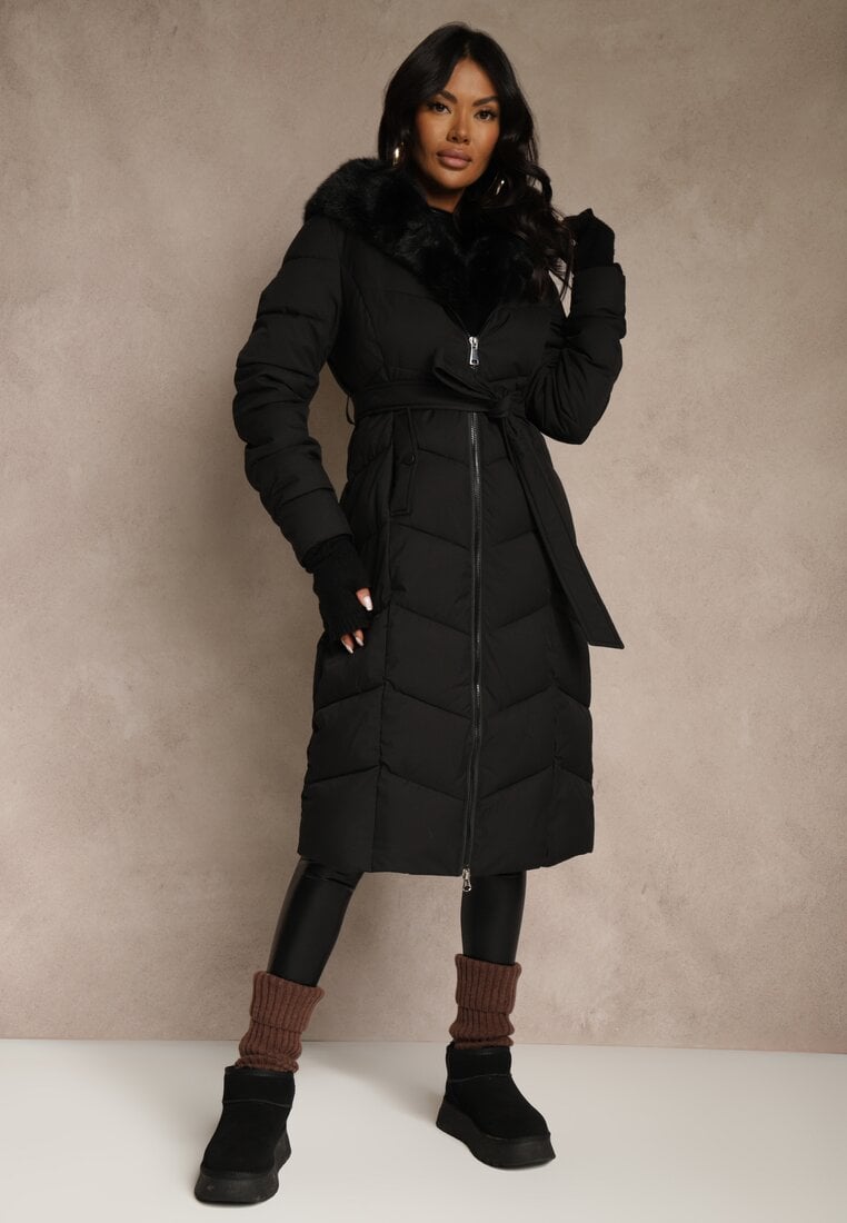 Czarna Kurtka z Pikowanymi Przeszyciami Futerkiem i Paskiem Serapella