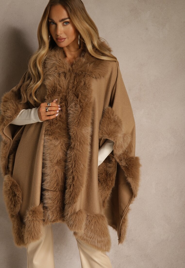 Jasnobrązowe Ponczo z Wiskozą Wełną i Futerkiem Mevicia