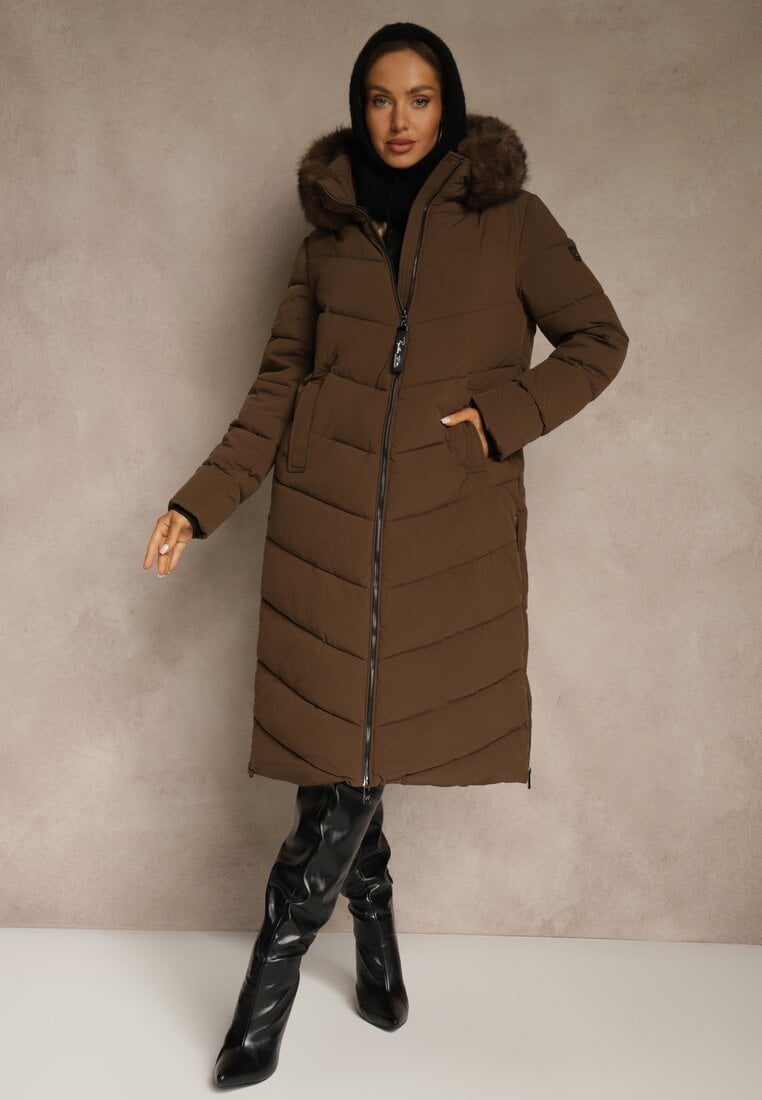 Brązowa Pikowana Kurtka o Długim Kroju z Kapturem z Futrem Galianesa