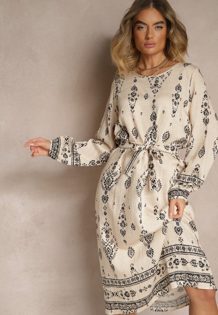 Jasnobeżowa Pudełkowa Sukienka Boho w Etniczne Wzory z Paskiem Lisalenea