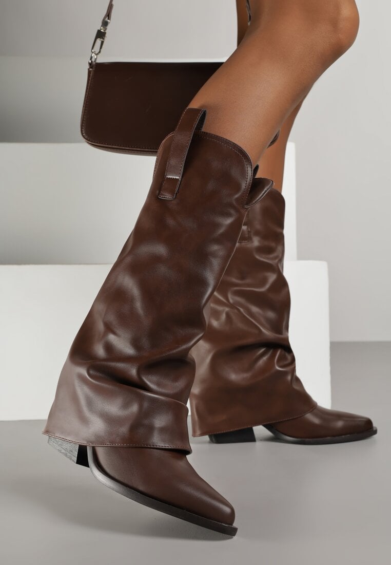 Ciemnobrązowe Kozaki Kowbojki na Stożku z Wywiniętą Marszczoną Cholewką Escana