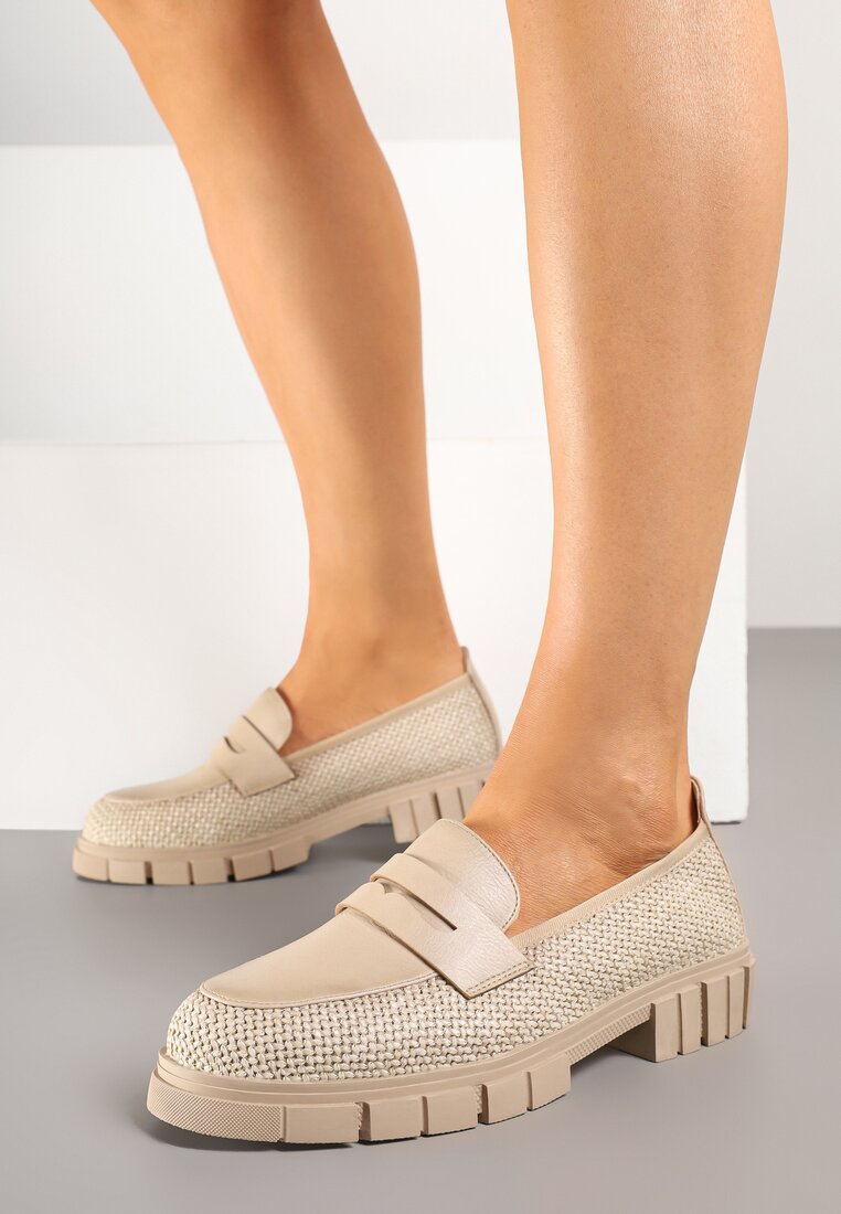 Beżowe Mokasyny z Plecioną Cholewką Halessea
