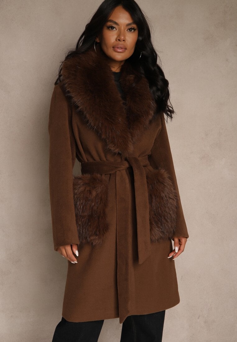 Brązowy Płaszcz z Futrzanym Kołnierzem Kieszeniami i Wiązanym Paskiem Perria