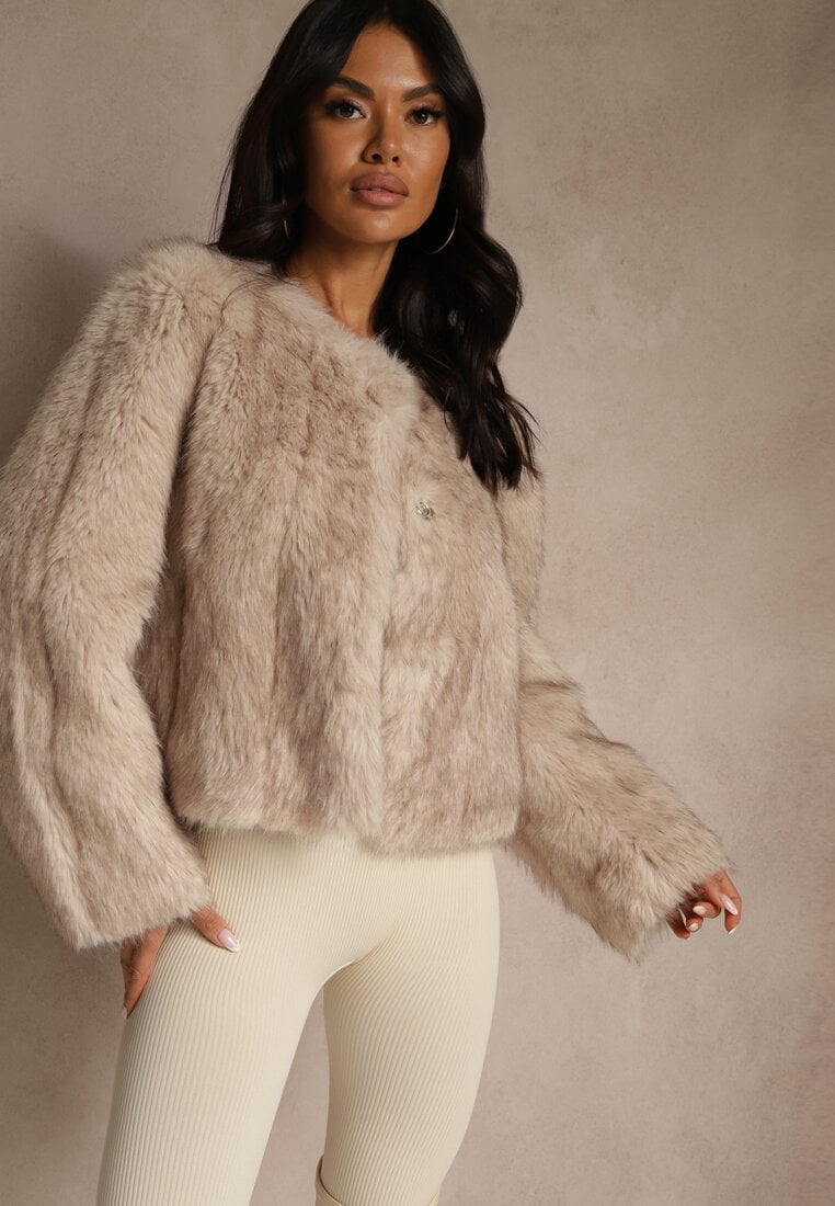 Beżowa Kurtka Futerko o Prostym Fasonie z Okrągłym Dekoltem Iddane