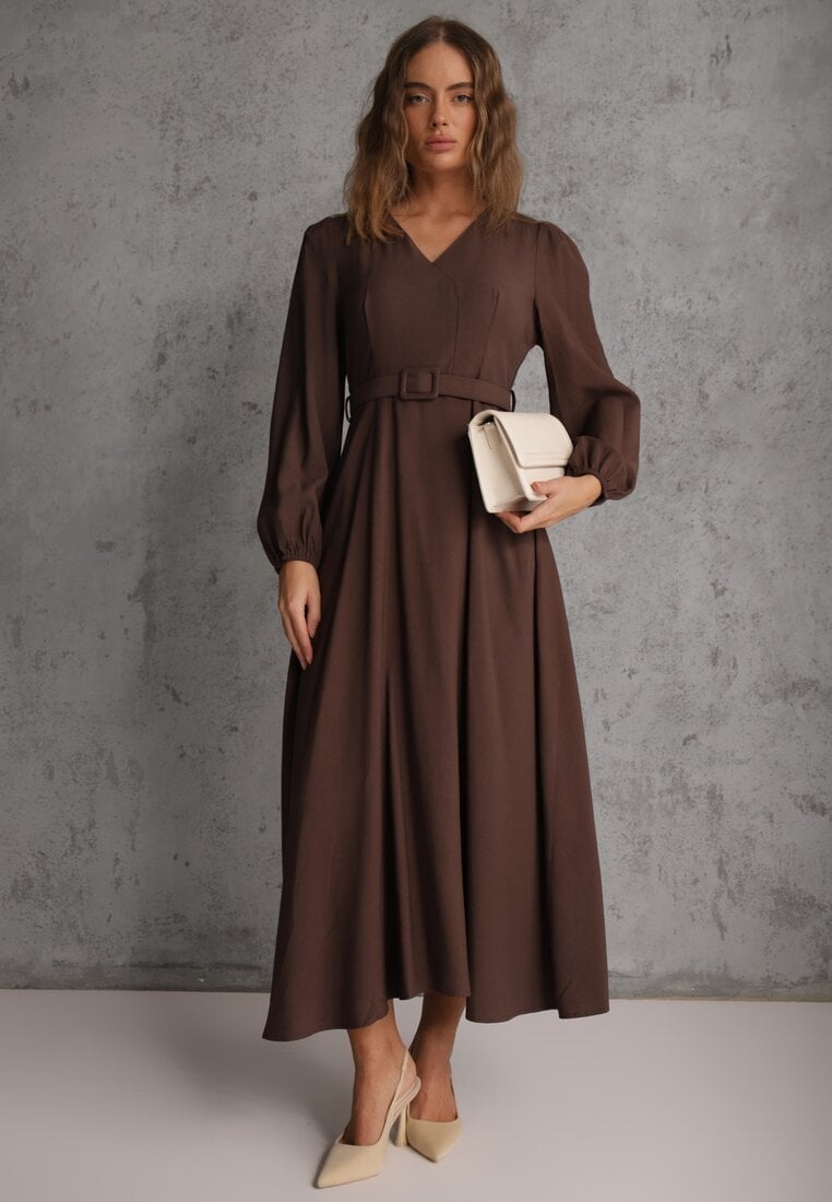 Brązowa Rozkloszowana Sukienka z Wiskozy z Paskiem ze Sprzączką Orille