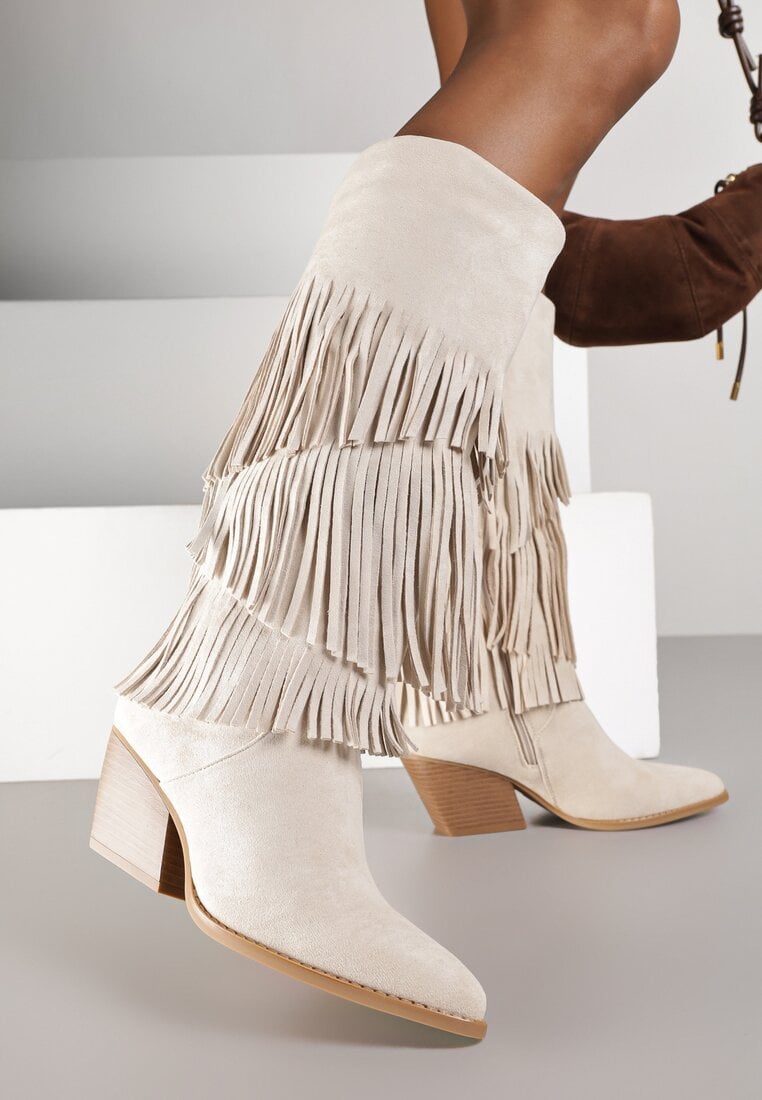 Beżowe Kozaki Kowbojki na Stożku Ozdobione Frędzlami Giolanda